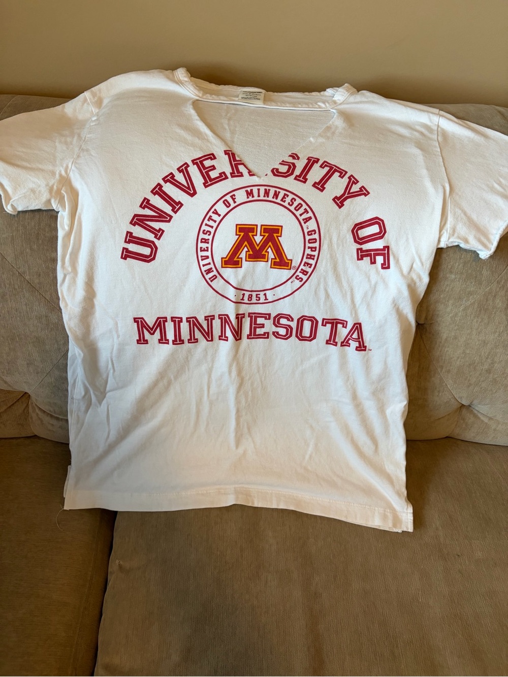 PINK Victoria's Secret White Logo Tee Univeristy of Minnesota
